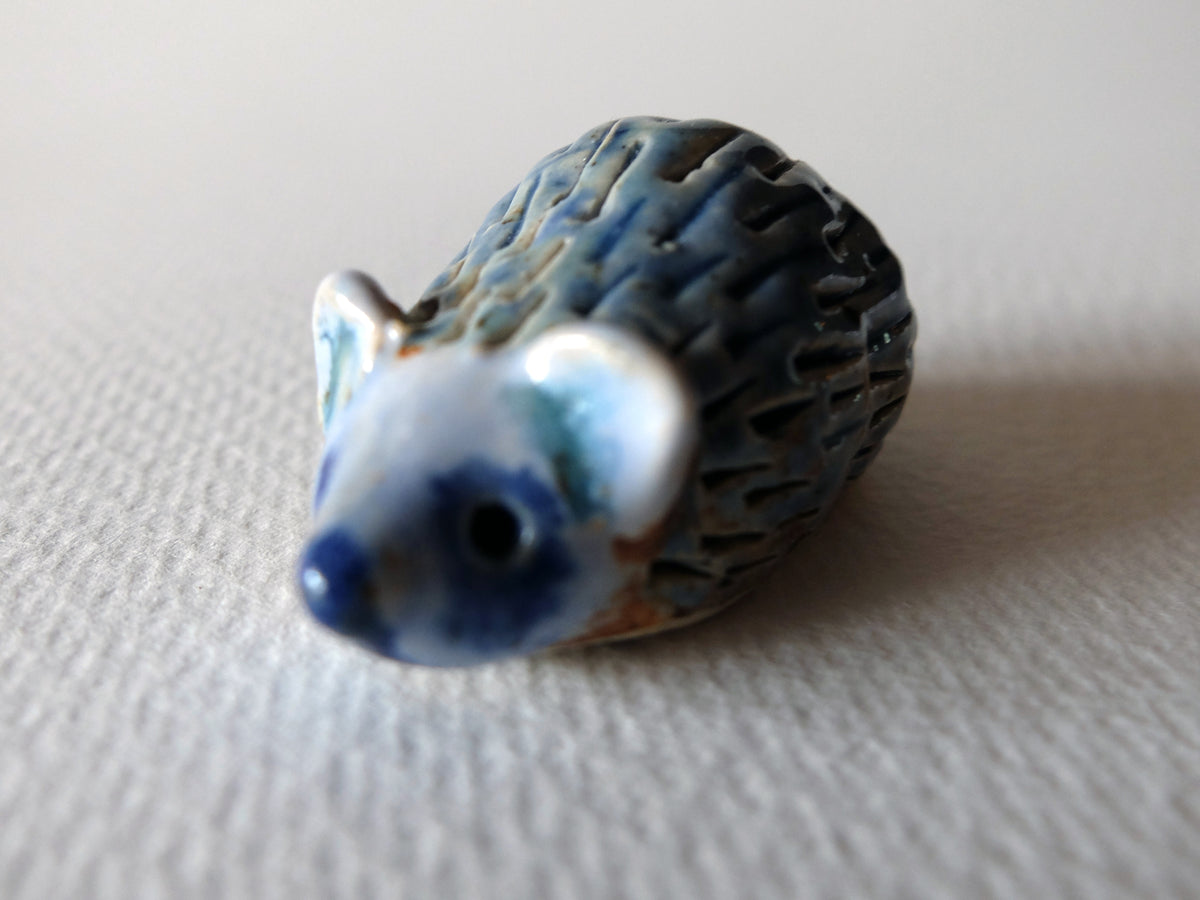 The Timid Jade-Gazer (#1) – Handcrafted Ceramic Hedgehog