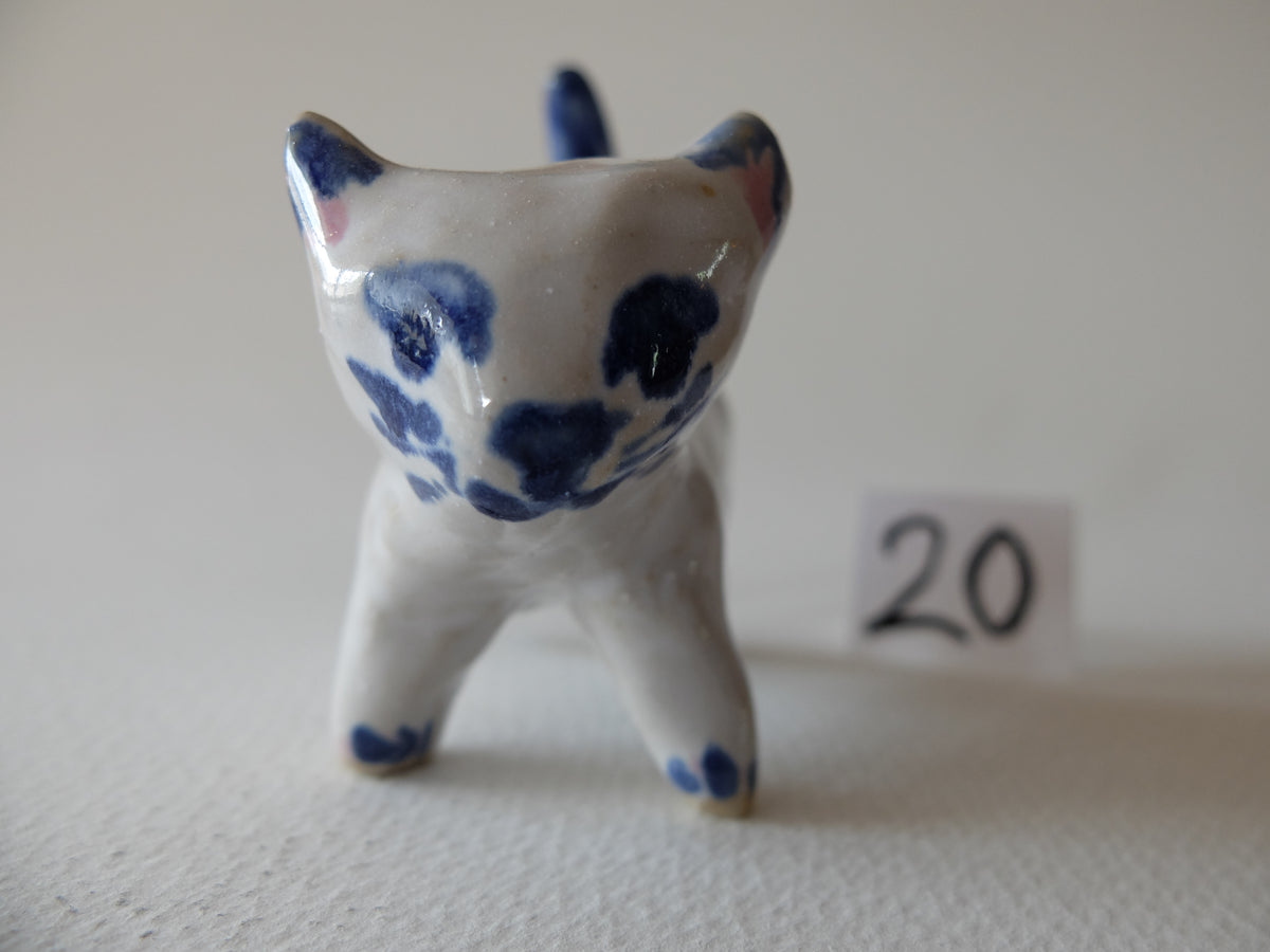The Curious White Cat (#20) – Handcrafted Ceramic Animal Figurine