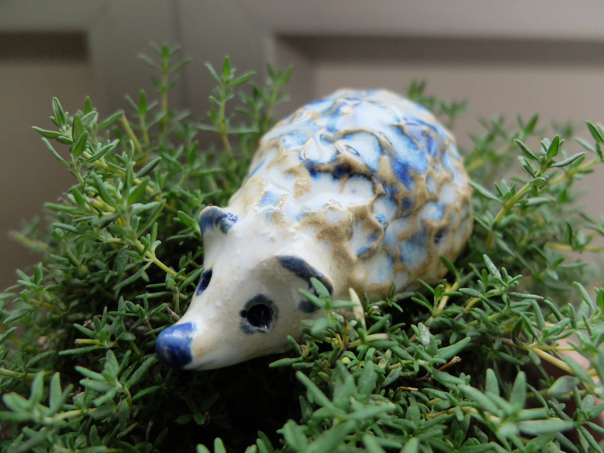 The Frosty Little Hedgehog (#24) – Handcrafted Ceramic Figurine